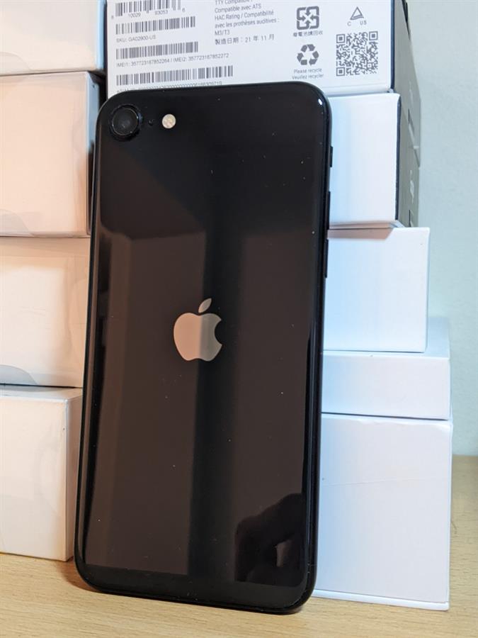 iPhone SE 2020 2nd Gen 128GB (USADO)